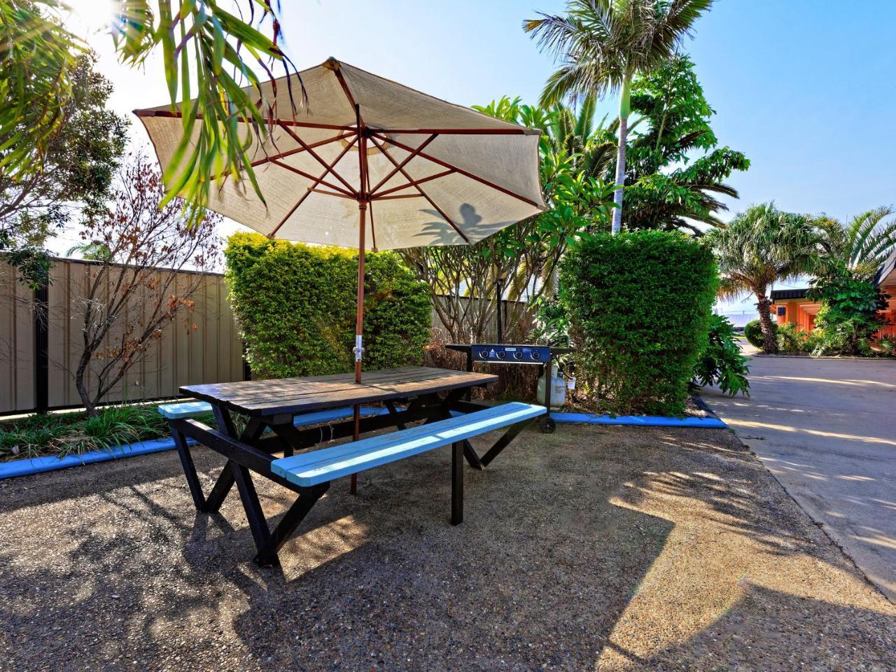 Riviera Motel Bundaberg Exterior photo