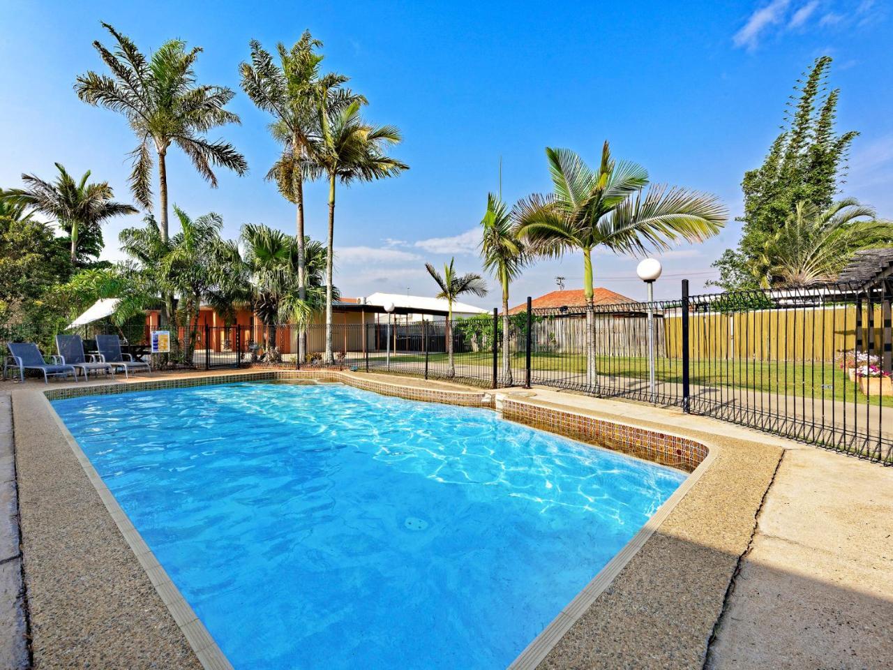 Riviera Motel Bundaberg Exterior photo