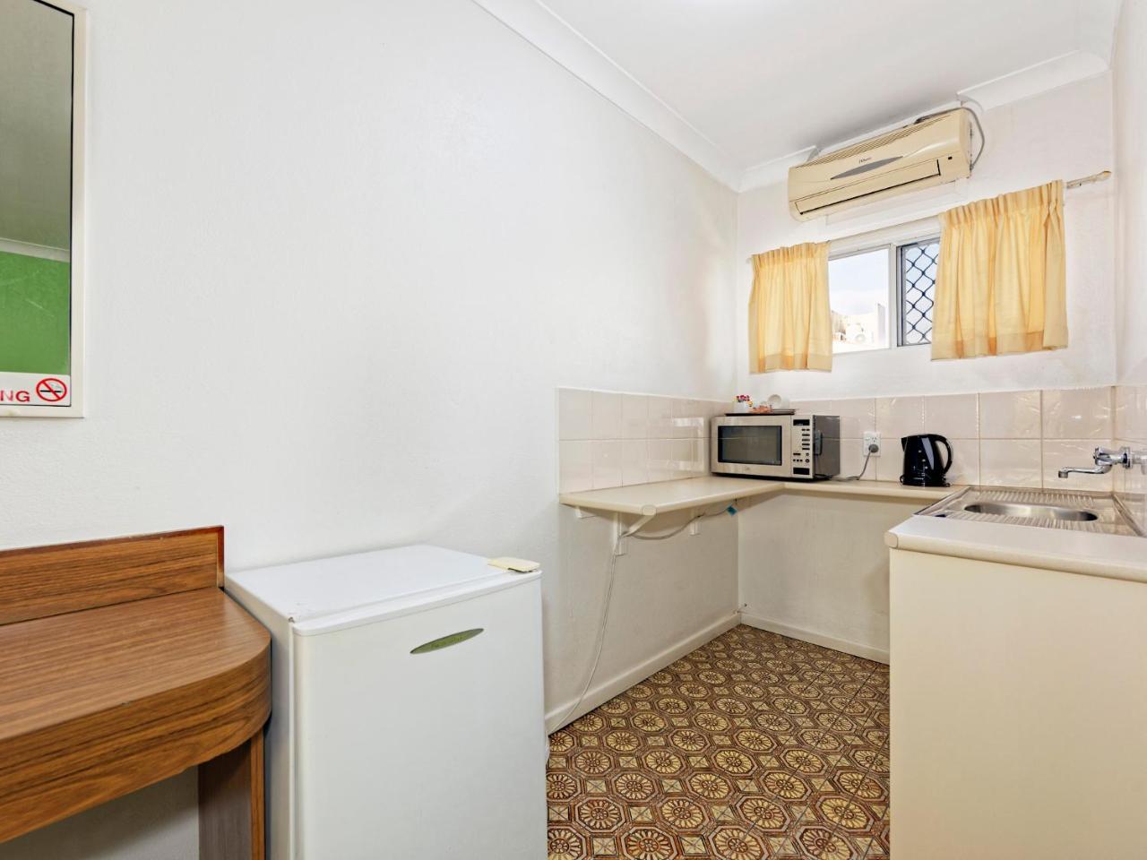 Riviera Motel Bundaberg Exterior photo